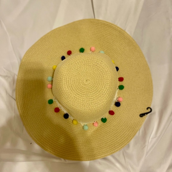 Brand New Pom Pom Straw  Sun Hat - Picture 3 of 8